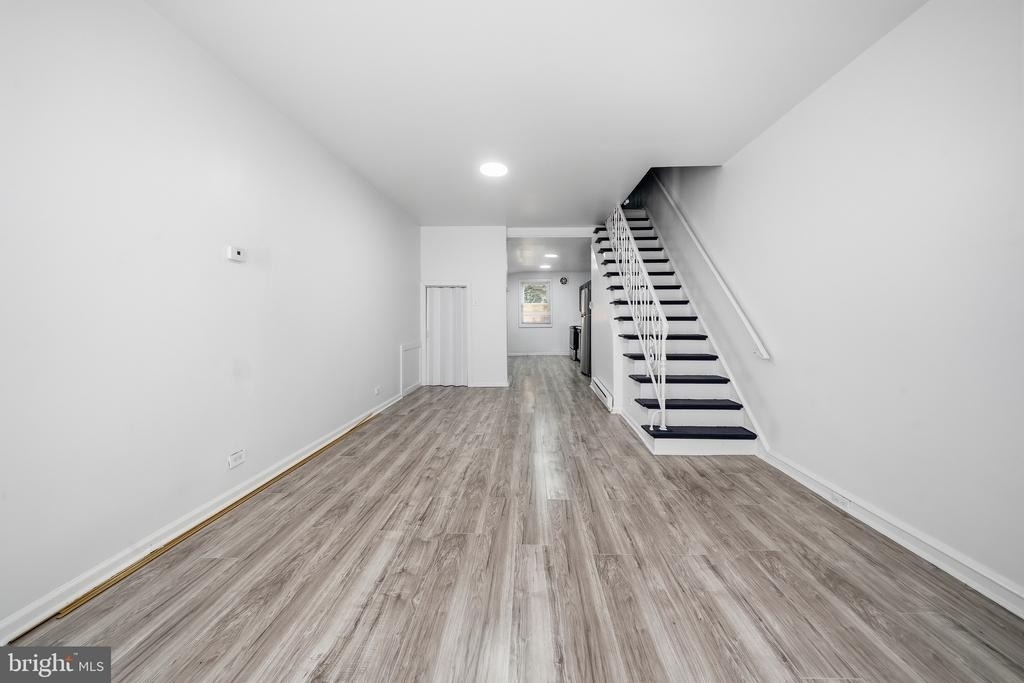 2062 E Stella Street - Photo 3