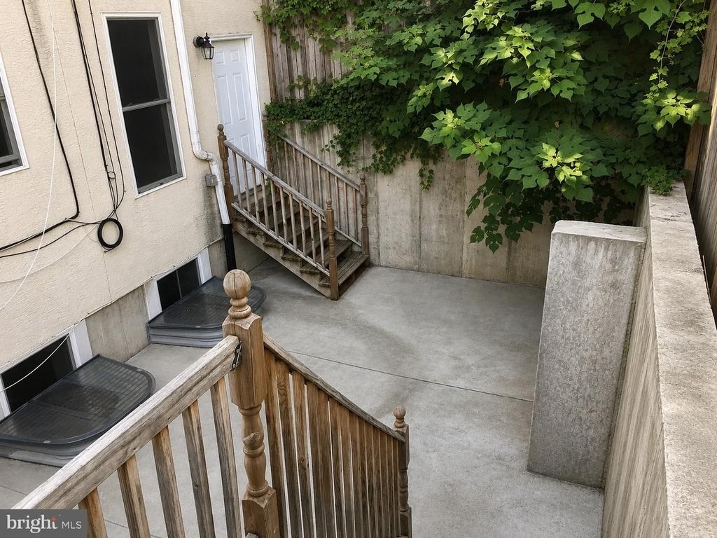 4128 Chester Avenue - Photo 16