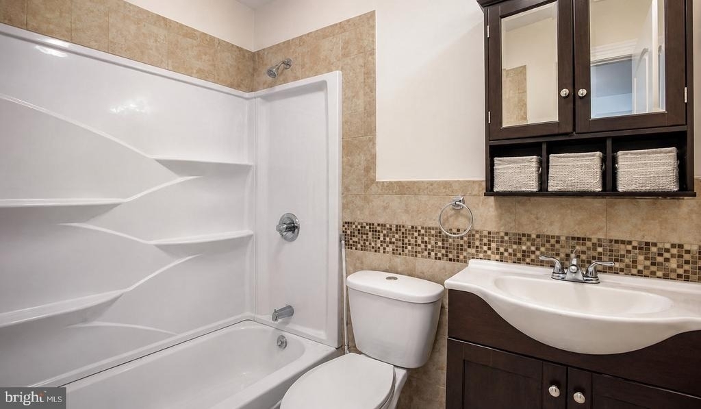 4128 Chester Avenue - Photo 13