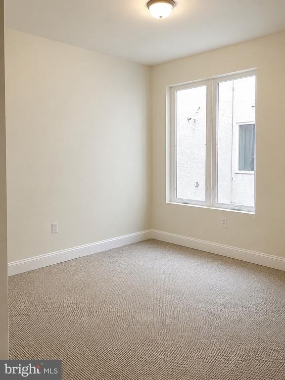 4128 Chester Avenue - Photo 11