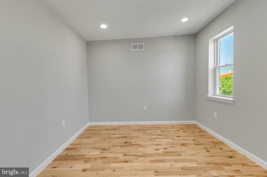 410 Diamond Street - Photo 12