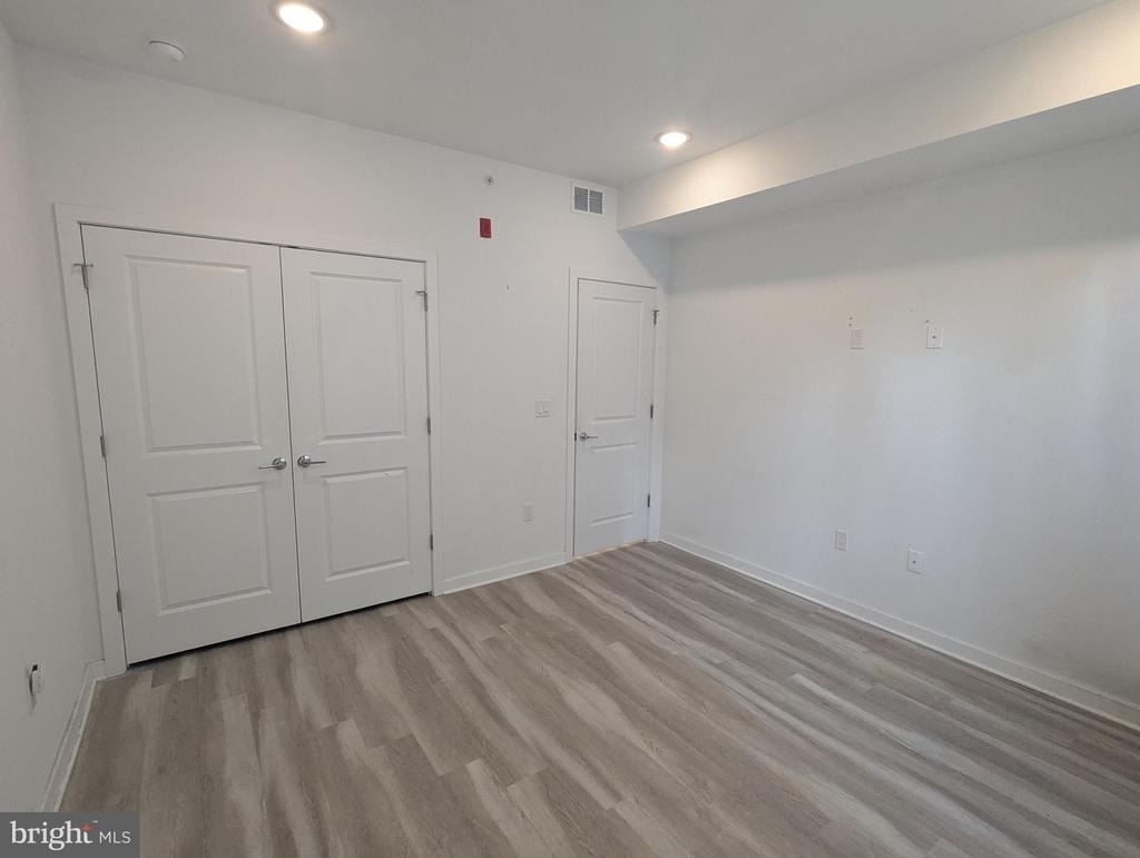 1524 Ridge Avenue - Photo 15