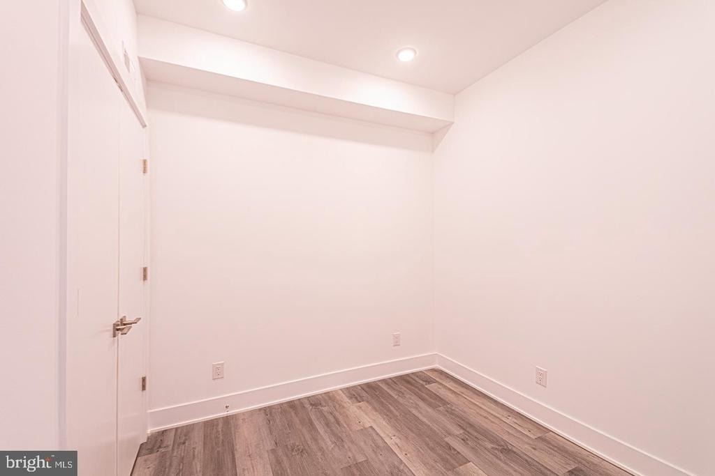1245 Ridge Avenue - Photo 6