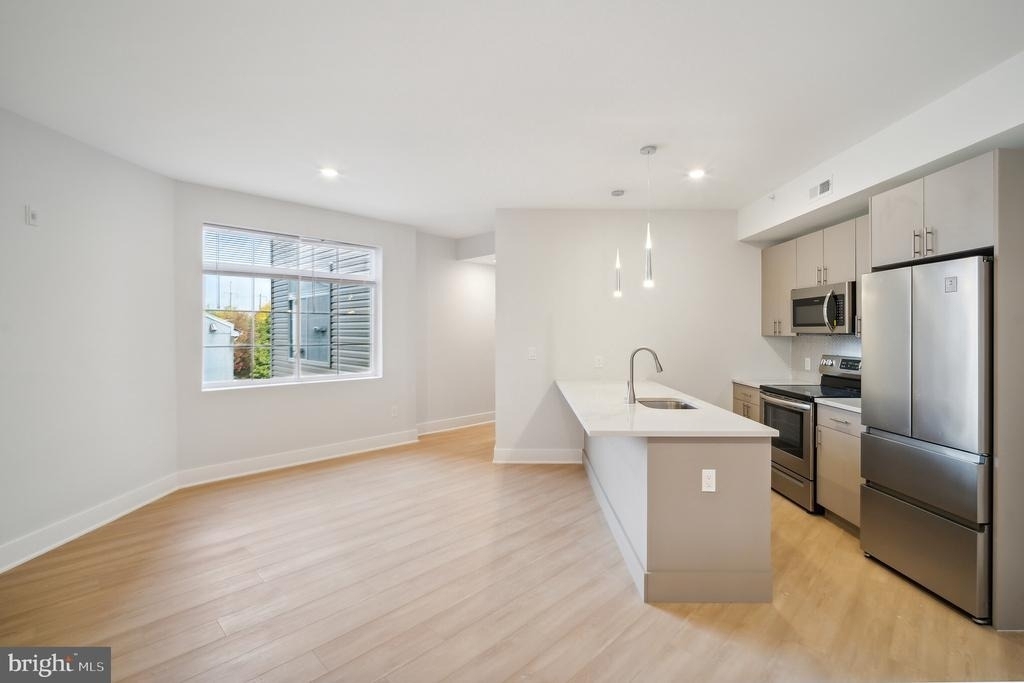 646 N 32nd Street - Photo 0