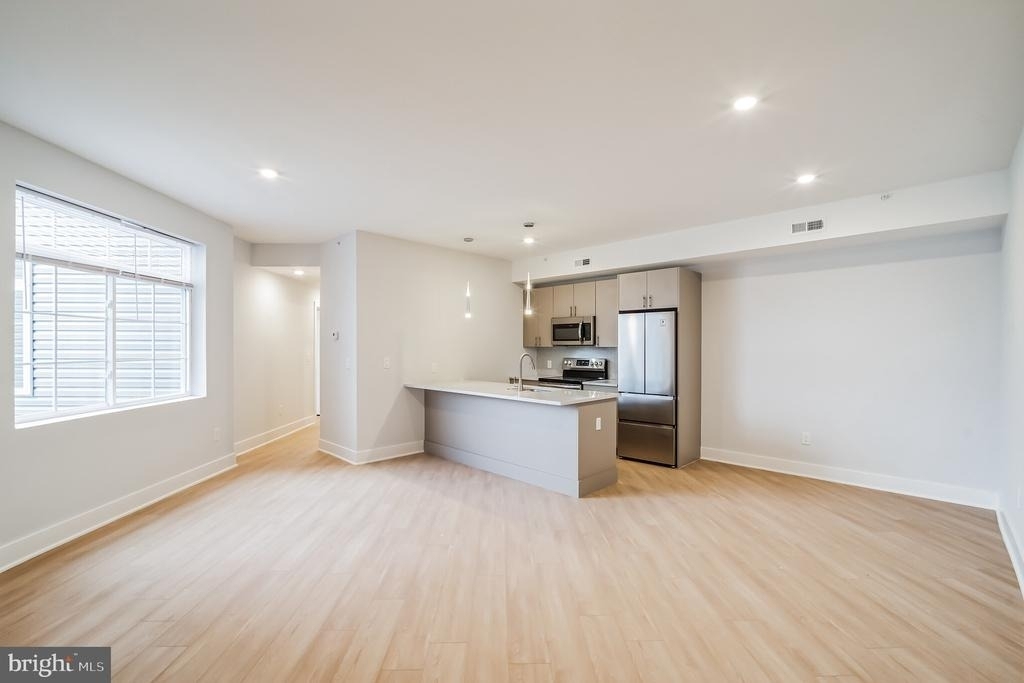 646 N 32nd Street - Photo 1