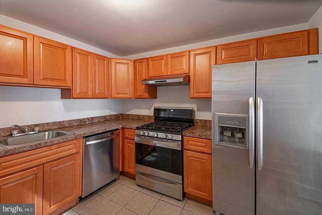 1535 S Hicks Street - Photo 4