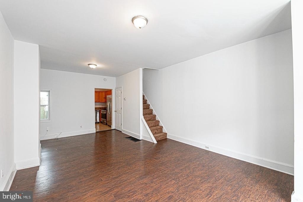 1535 S Hicks Street - Photo 1