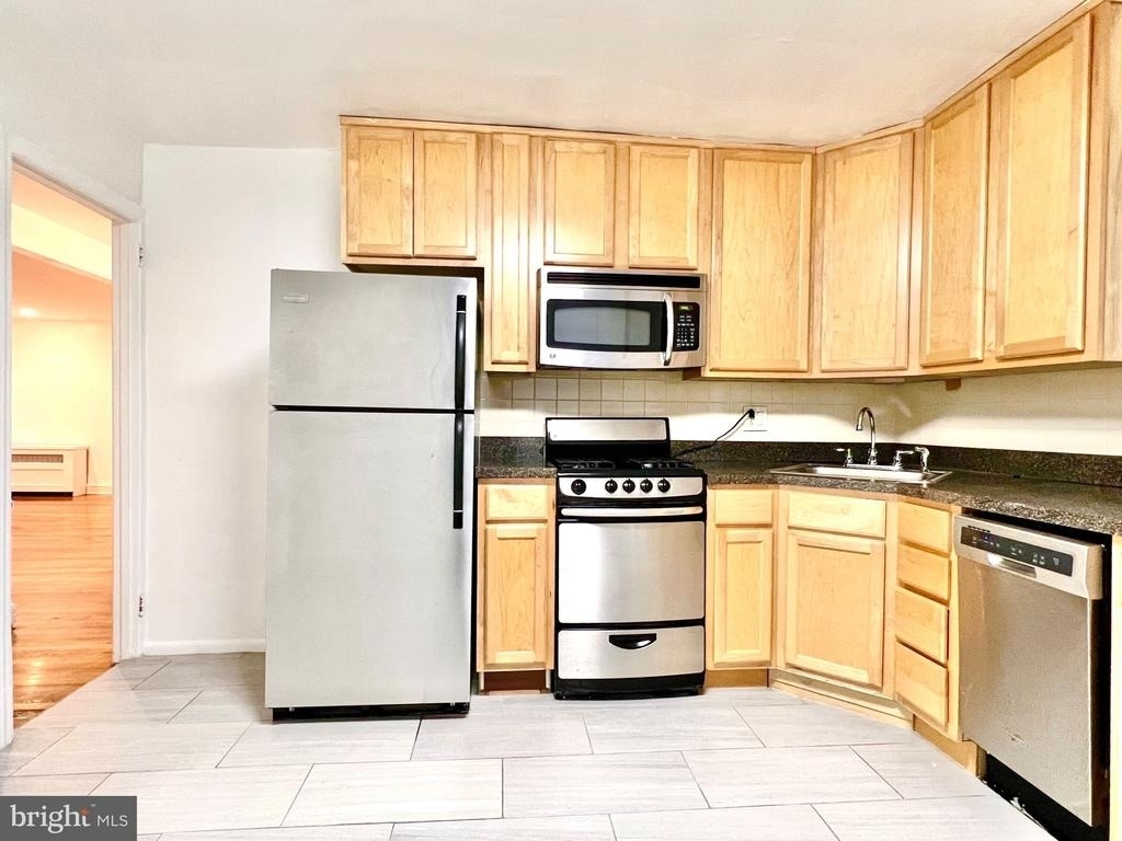 30 22nd Street S - Photo 5