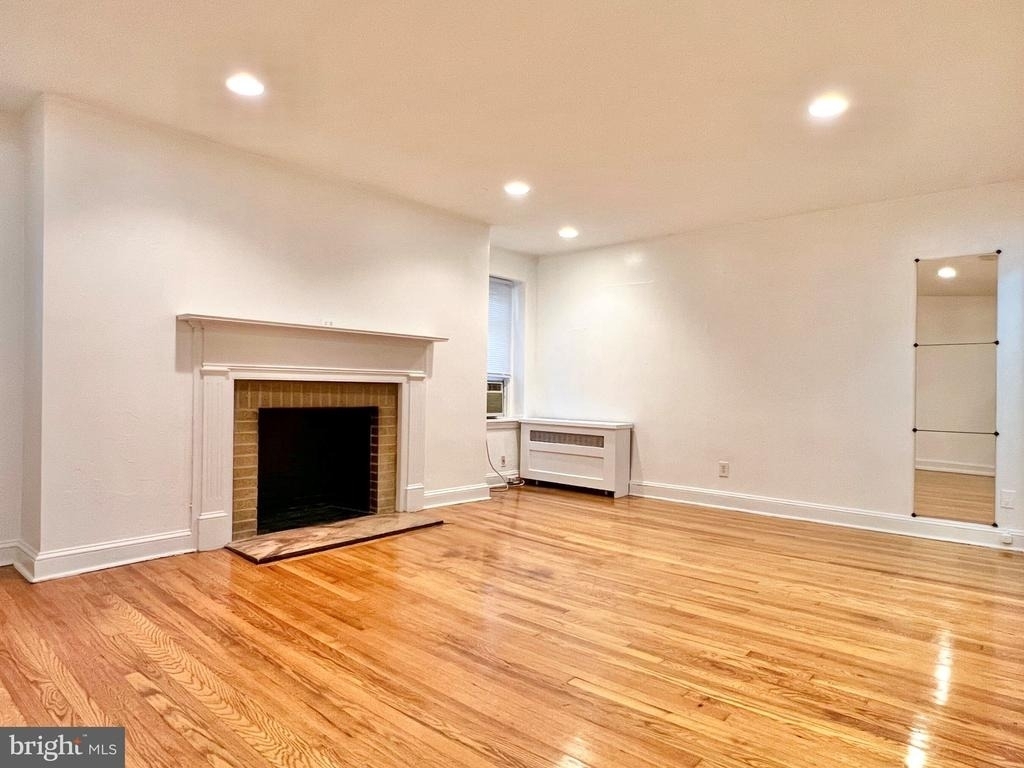 30 22nd Street S - Photo 0