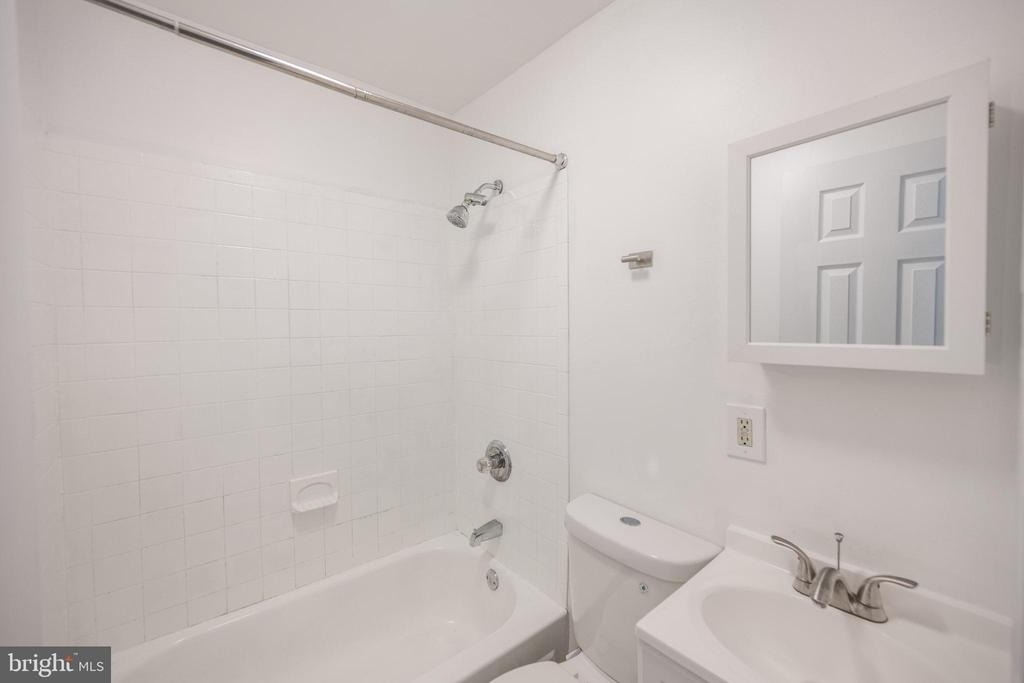 625 S 10th Street - Photo 4