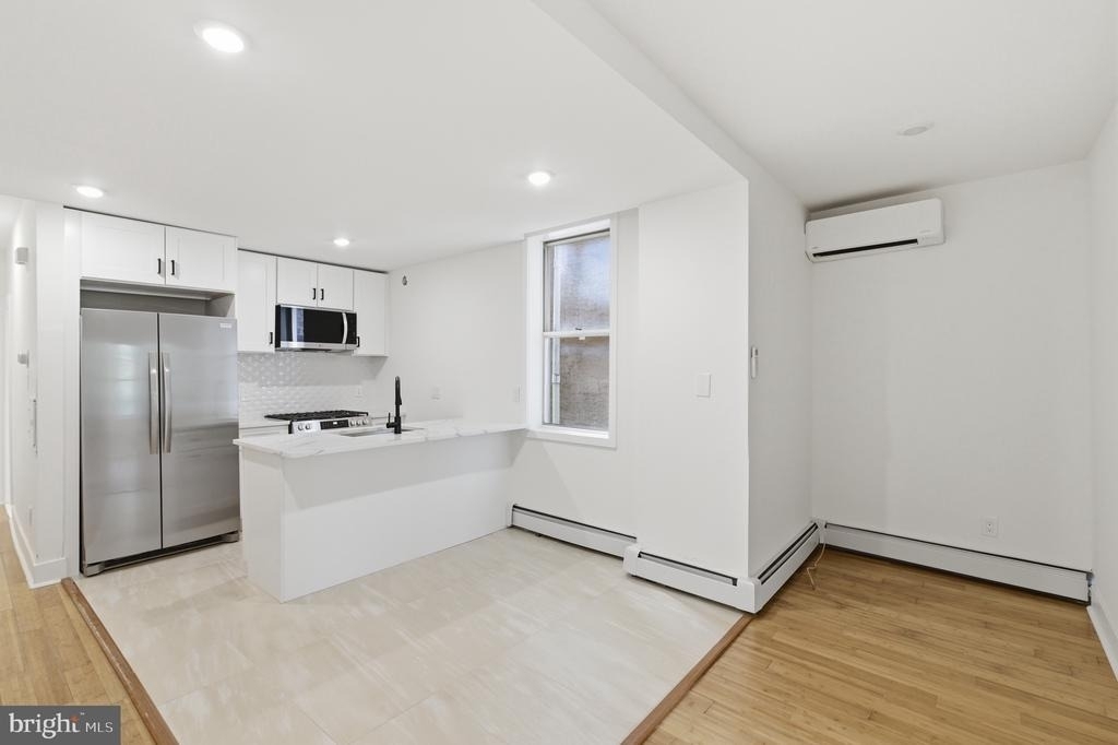 747 S 2nd Street - Photo 4