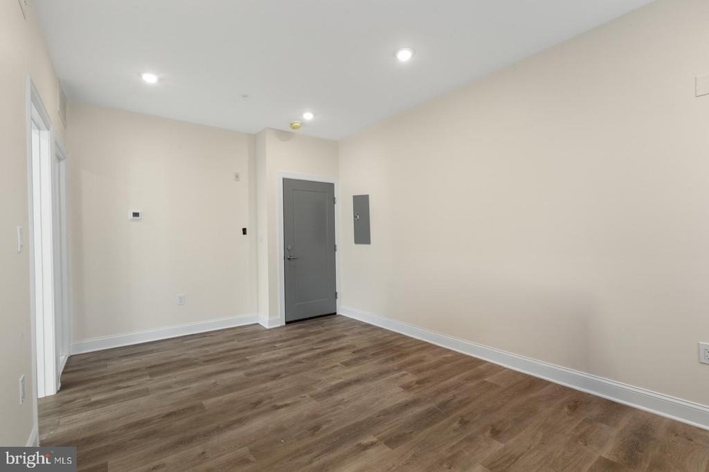 511 Gorgas Lane - Photo 2