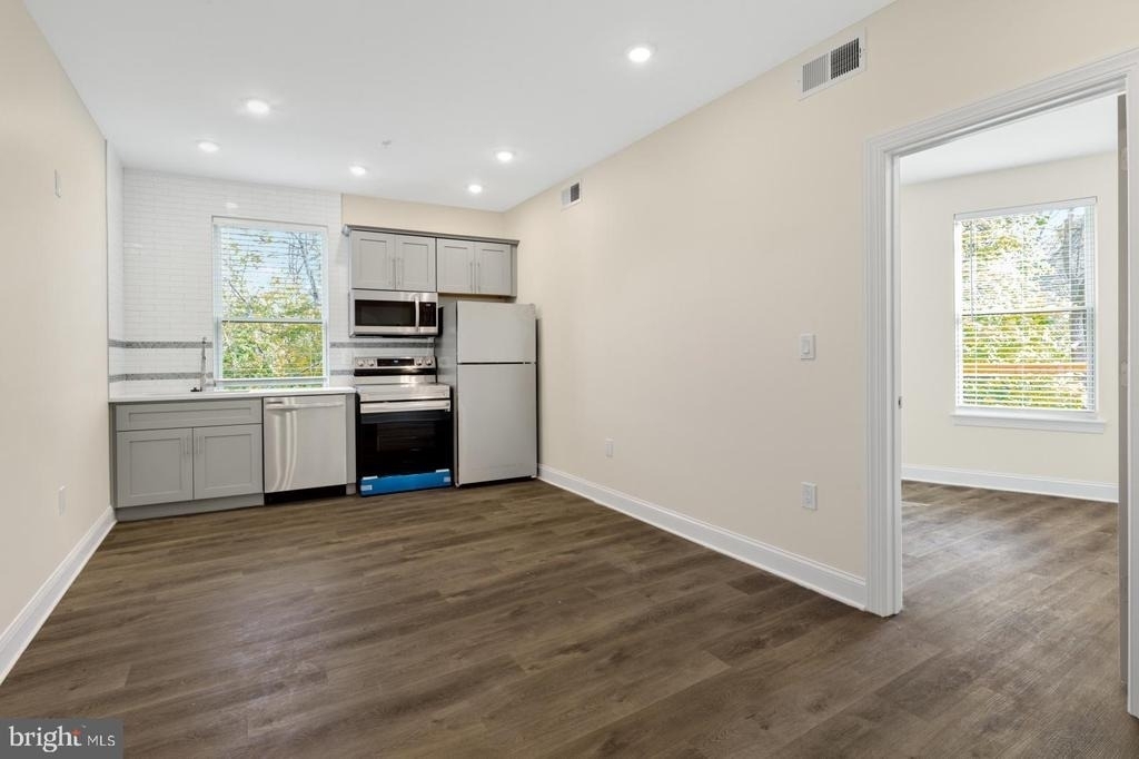 511 Gorgas Lane - Photo 0