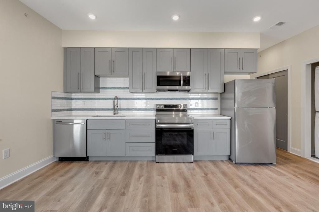 511 Gorgas Lane - Photo 2