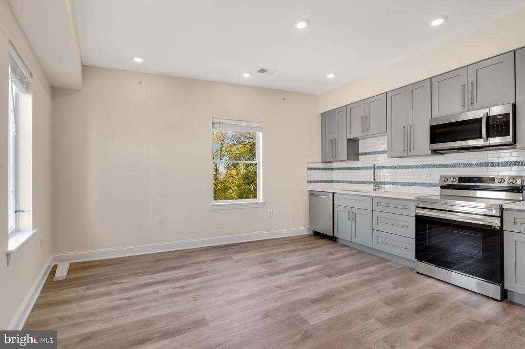 511 Gorgas Lane - Photo 0