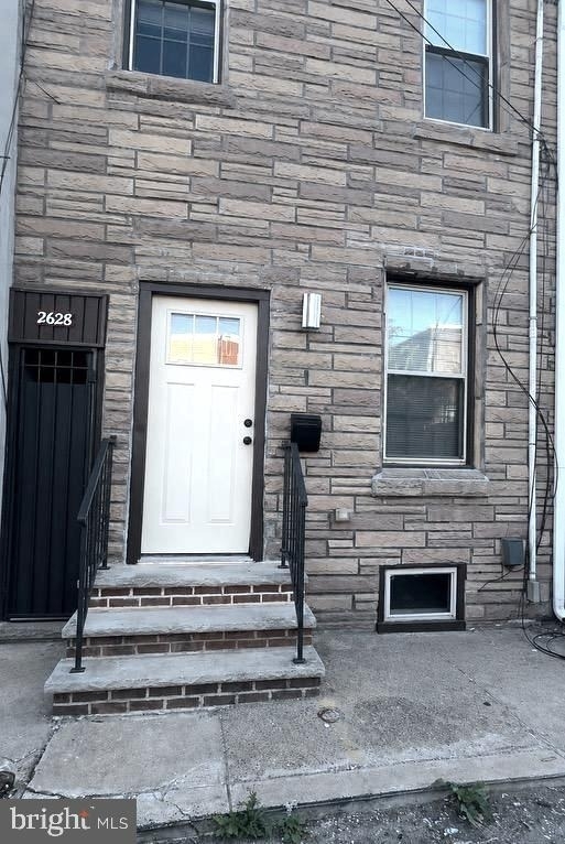 2628 E Harold Street - Photo 0