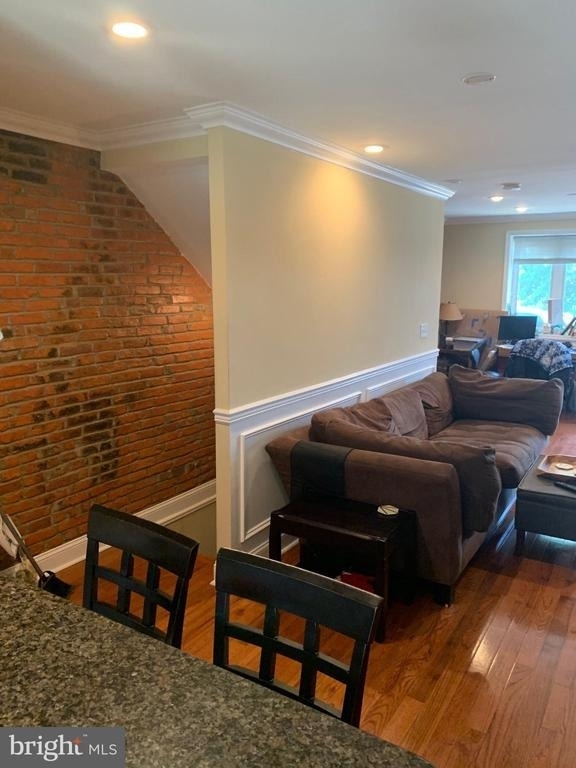 2364 E Fletcher Street - Photo 2