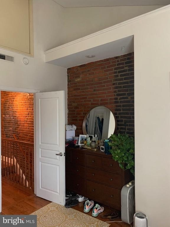 2364 E Fletcher Street - Photo 9