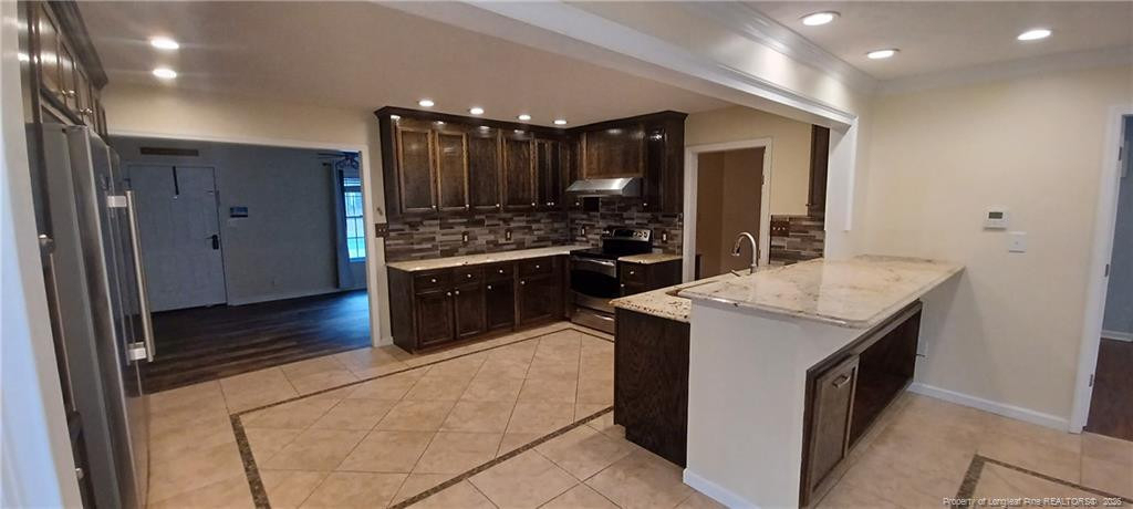 211 Sheffield Court - Photo 1