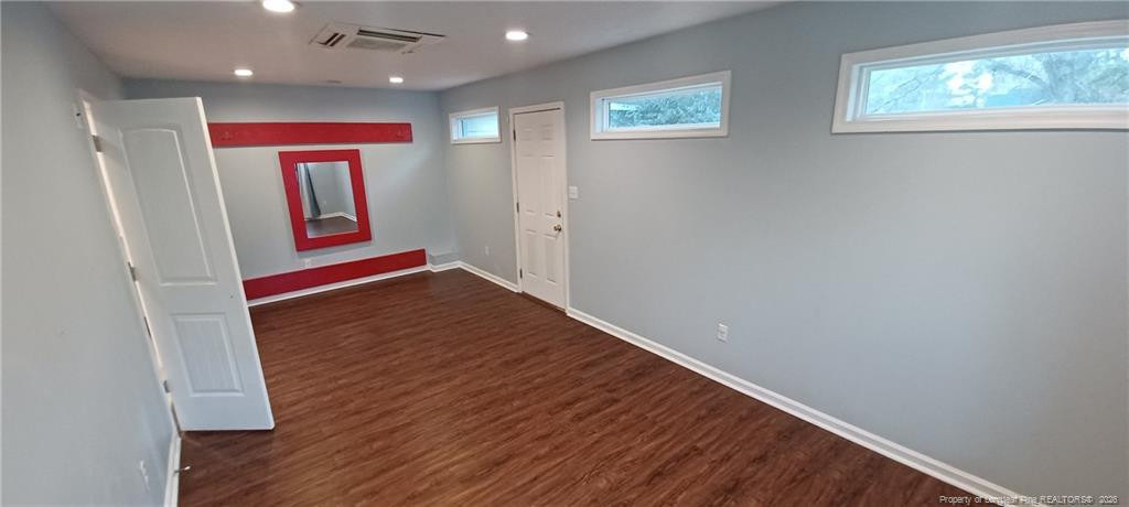 211 Sheffield Court - Photo 10