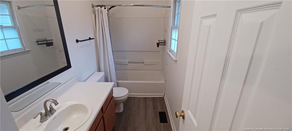 211 Sheffield Court - Photo 16
