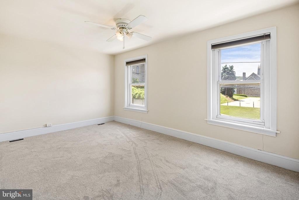 146 W 1st Avenue - Photo 5
