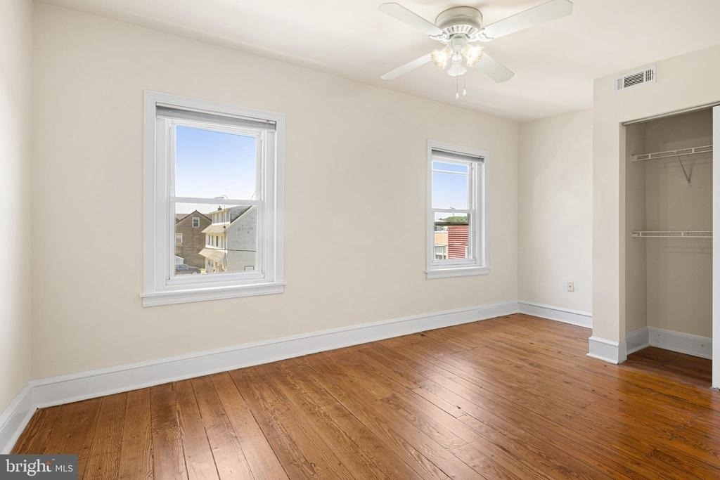 146 W 1st Avenue - Photo 2