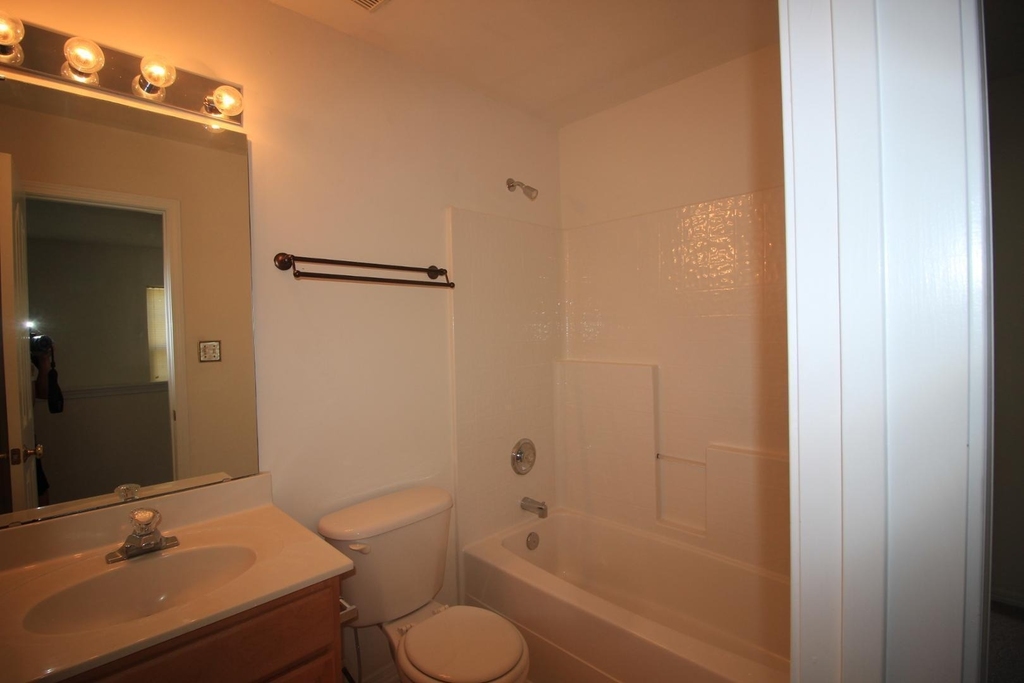 8439 Haines Creek Lane - Photo 13
