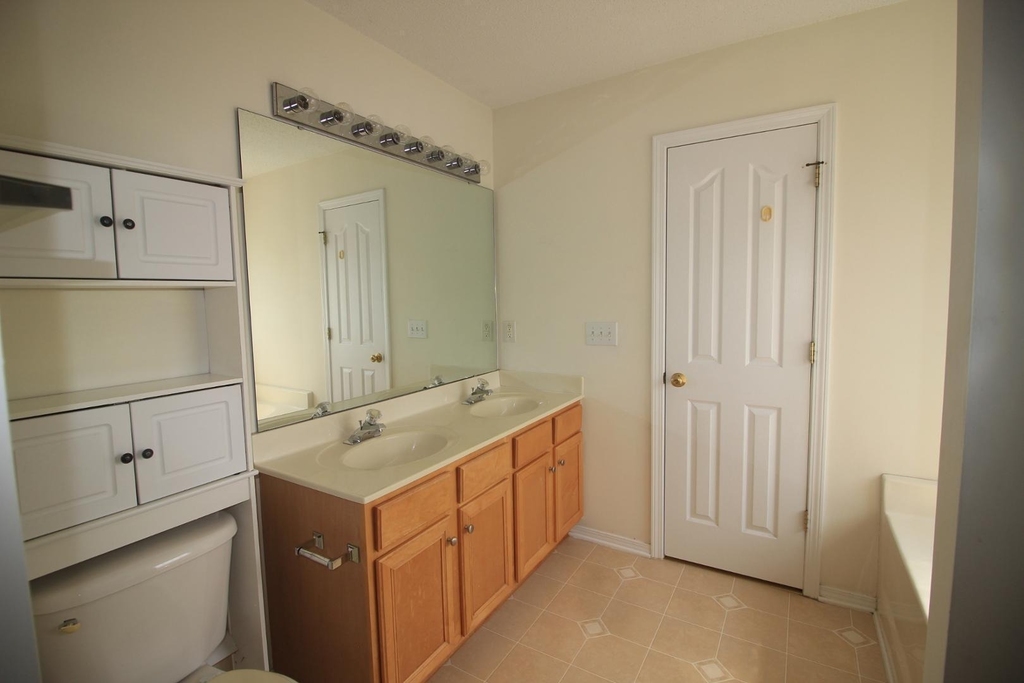 8439 Haines Creek Lane - Photo 9