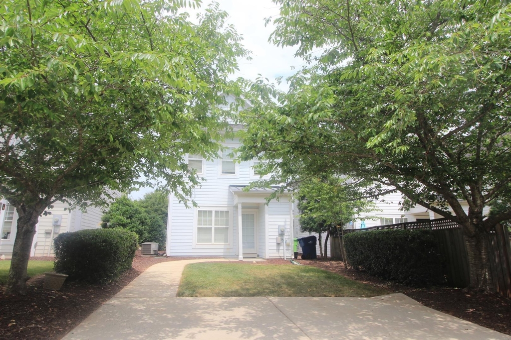 7745 Acc Boulevard - Photo 19