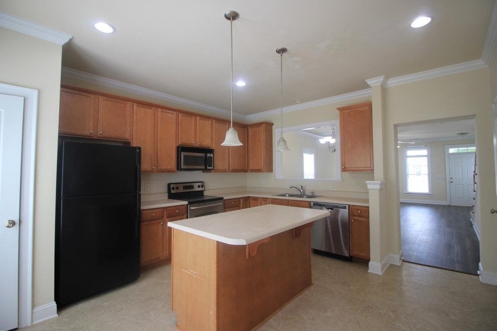 7745 Acc Boulevard - Photo 2