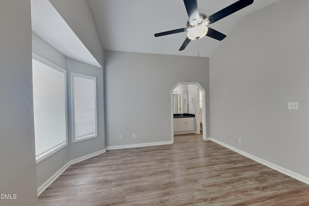 5169 Parkerwood Drive - Photo 6
