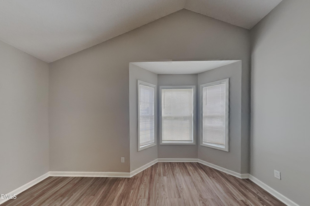 5169 Parkerwood Drive - Photo 7