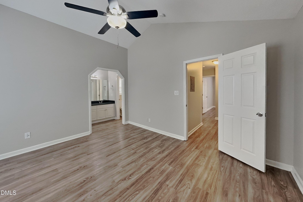 5169 Parkerwood Drive - Photo 5