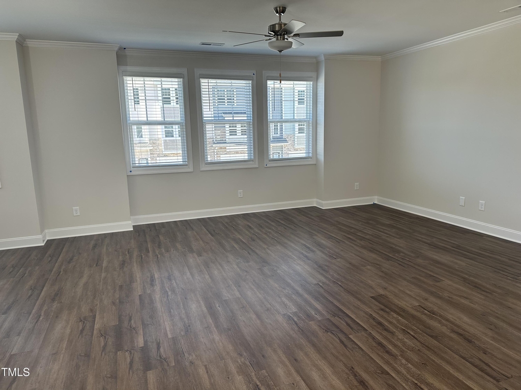 5300 River Reach Drive - Photo 1