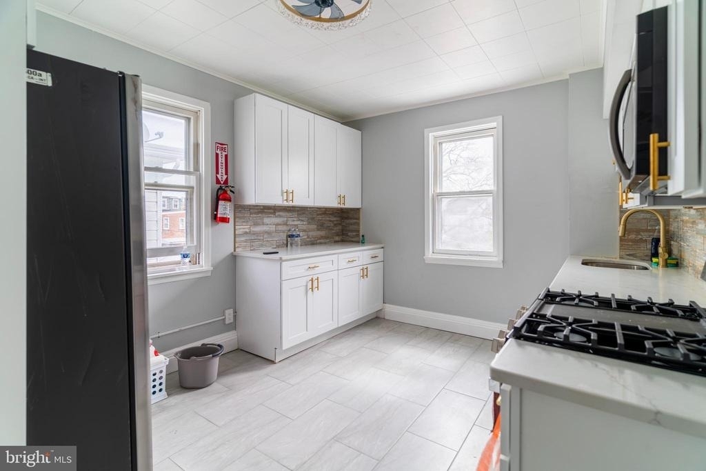 723 Hamilton Avenue - Photo 3