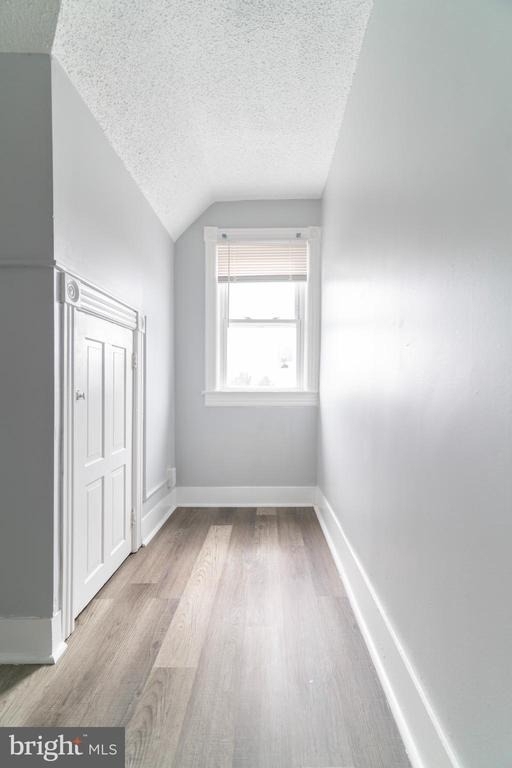 723 Hamilton Avenue - Photo 9