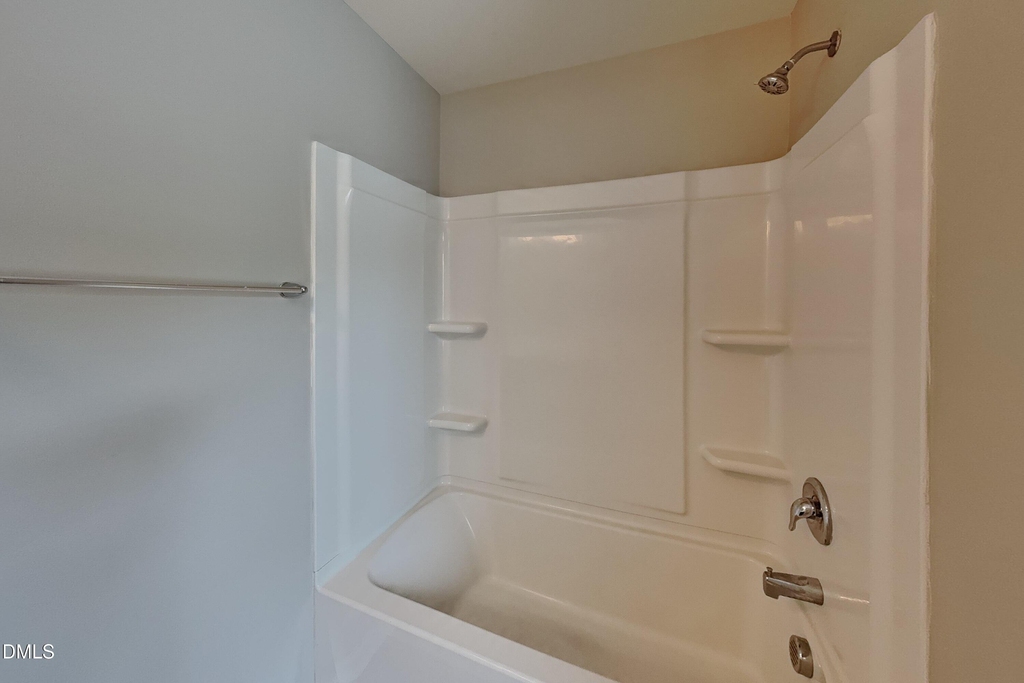 923 Avondale Drive - Photo 7