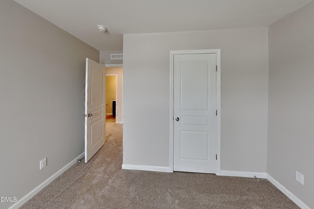 923 Avondale Drive - Photo 9