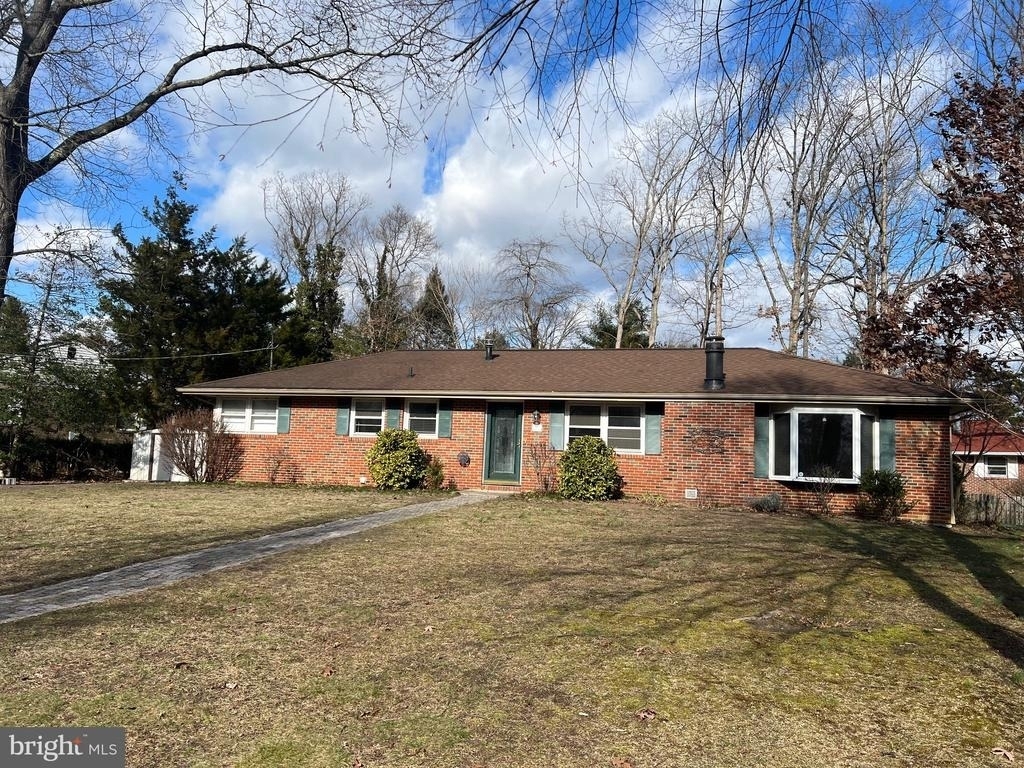 502 Glider Avenue - Photo 0