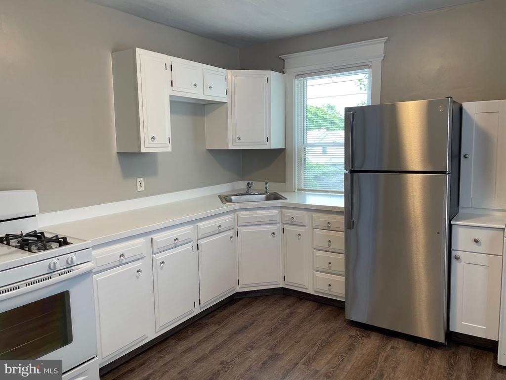 513 Jessamine - Photo 5