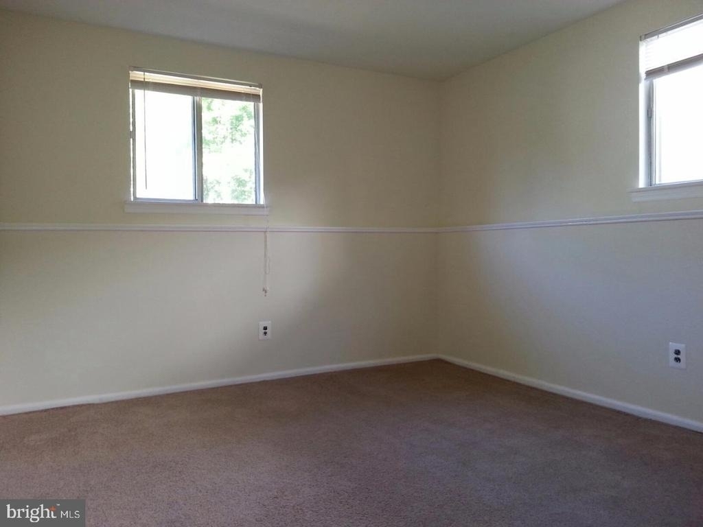 210 Ellis Street - Photo 10