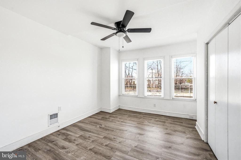 11 E Atlantic Avenue - Photo 20