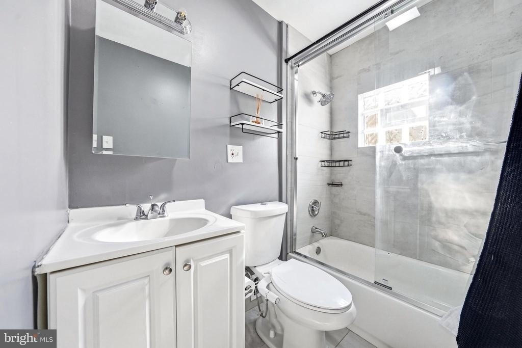11 E Atlantic Avenue - Photo 23