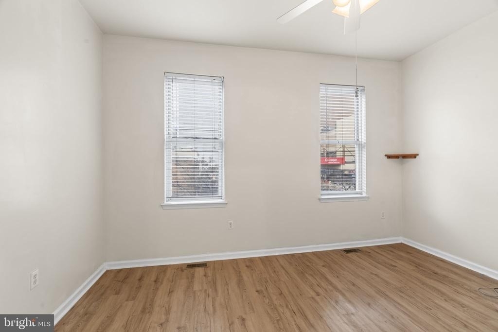 614 Benson Street - Photo 16