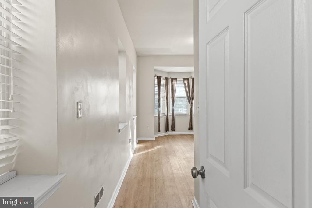 614 Benson Street - Photo 22