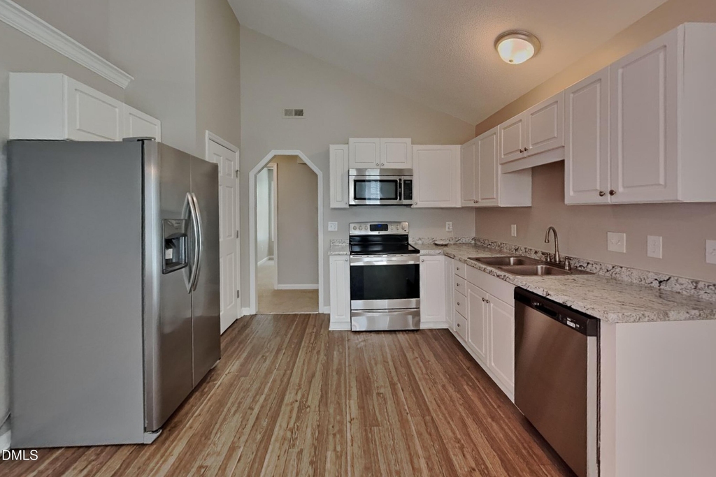 2012 Laurel Leaf Road - Photo 4