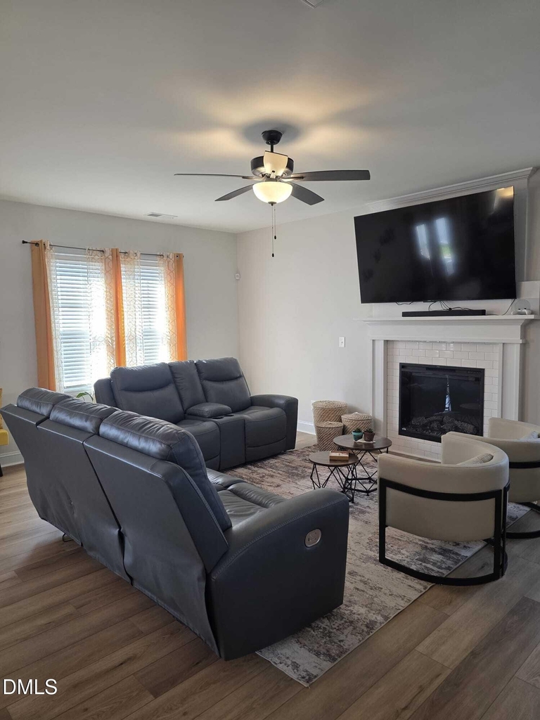 536 Amusement Drive - Photo 5