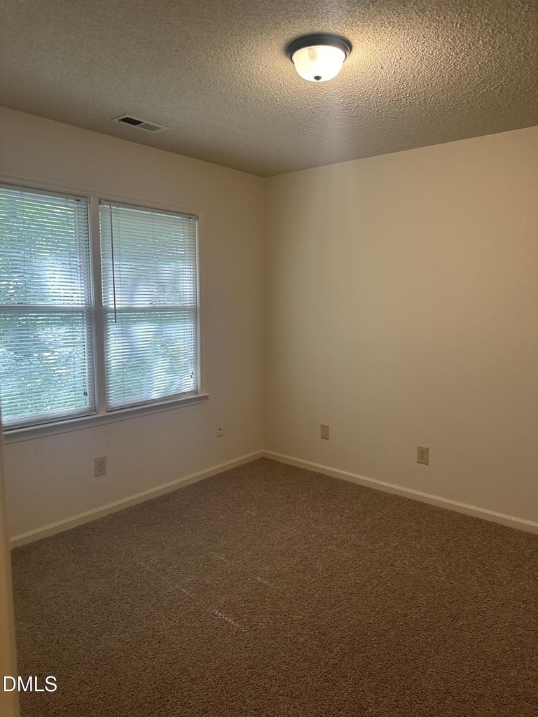5104 Vann Street - Photo 9