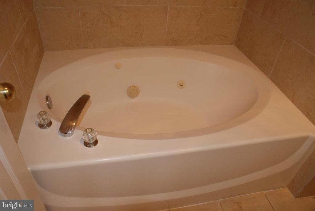 9716 Lake Pointe Court - Photo 21